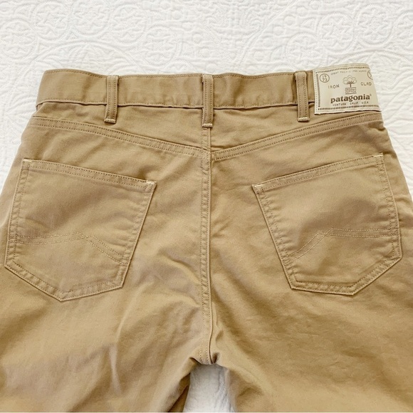 Patagonia Men's Performance Twill Jeans, Mojave Khaki - Picture 4 of 6